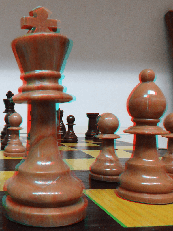 Realistic illusion of depth on a flat screen. The chess pieces appear to be closer or farther away than the edge of your display screen.